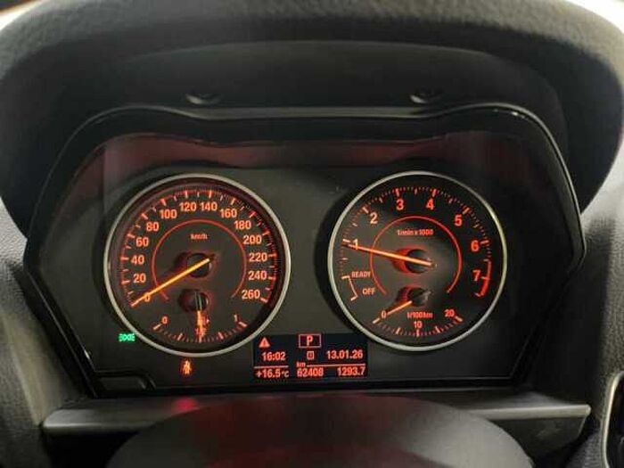 BMW 118 Sport Line*Klimaaut*PDC*Navi*Schiebedach*