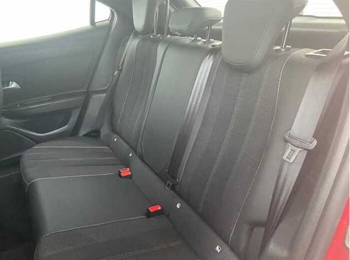 Opel Mokka Elegance Turbo *PDC* *Sitzheizung vorn. * *Klimaautomatik* *CarPlay* *Tempo