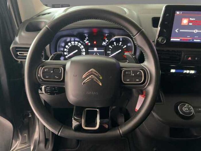 Citroen Berlingo FEEL PT130 Automatik CarPlay Navi Kamera 4,75m