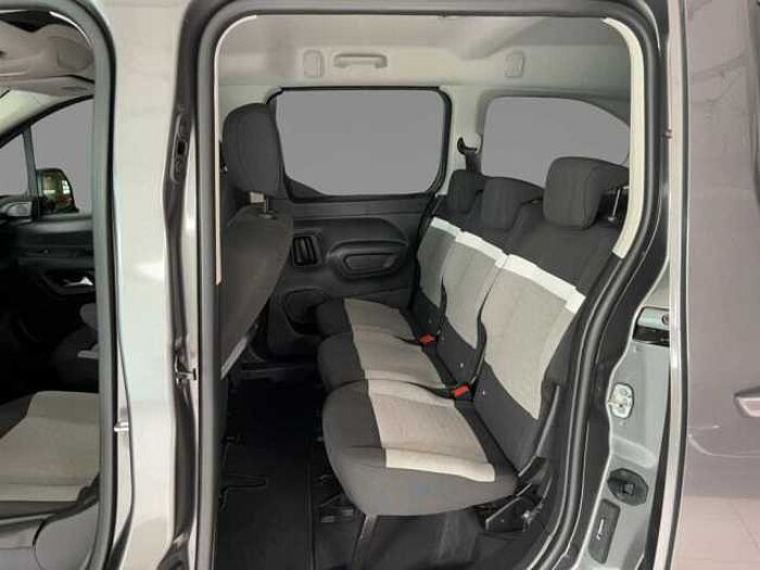 Citroen Berlingo FEEL PT130 Automatik CarPlay Navi Kamera 4,75m