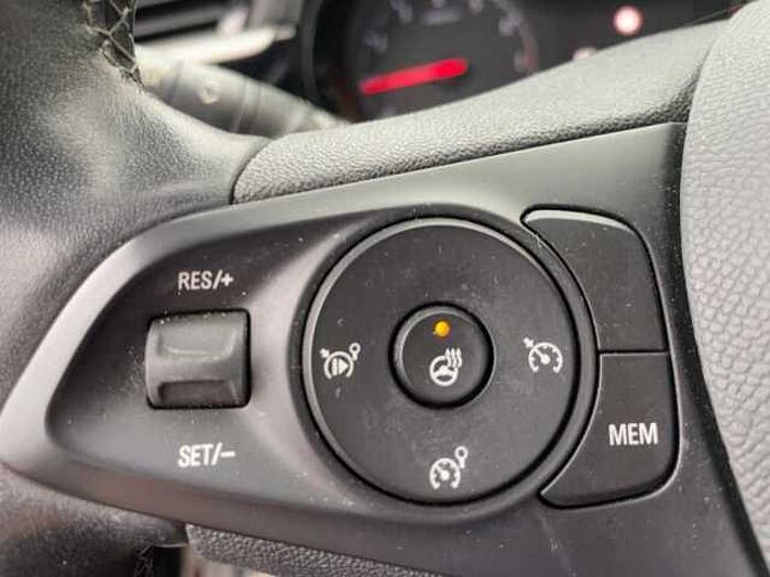 Opel Corsa Edition 1.2 Navi*Sitz-u.Lenkradheizung*PDC*Kamera*Isofix*Bluetooth*uvm