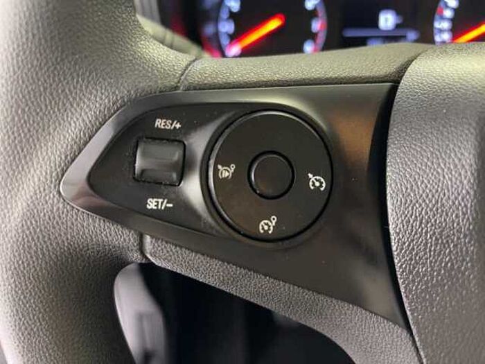 Opel Combo Cargo Edition CarPlay PDC hinten Klimaanlage