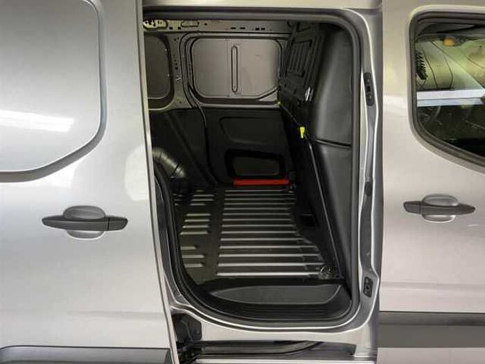 Opel Combo Cargo Edition CarPlay PDC hinten Klimaanlage