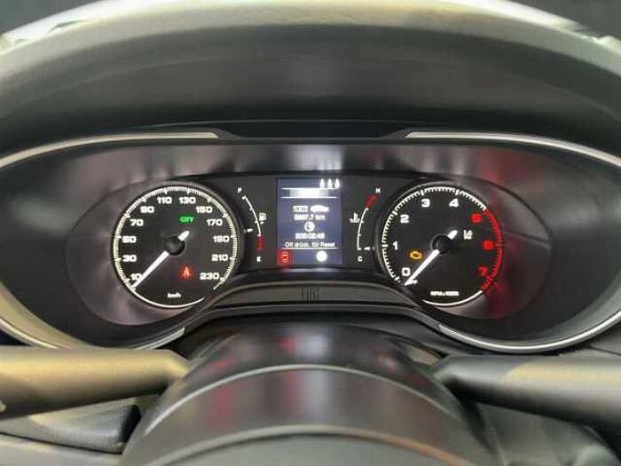 Fiat Panda Sedan Urban *Klimaautomatik* *PDC* *Kamera* *CarPlay* uvm.