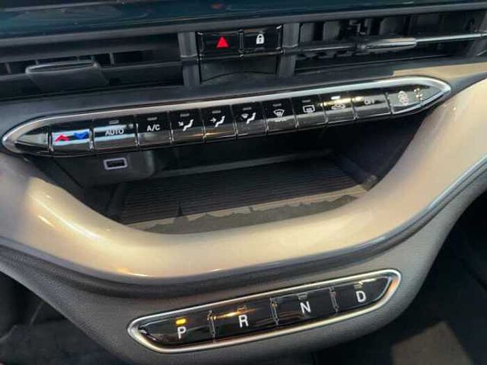 Fiat 500 Automatik 3-Phasen- Charger *Klimaautomatik* *PDC vo. & hi. * *SHZ* *CarPlay*