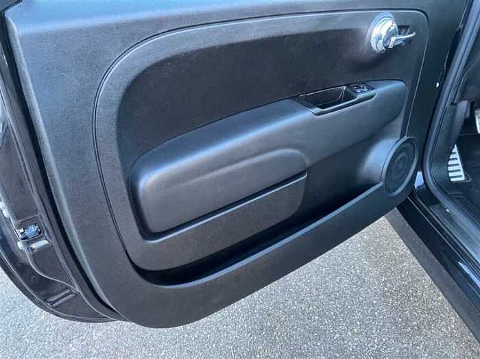 Abarth 500 1.4 T Schiebedach Leder Xenon Sitzheizung PDC Interscope