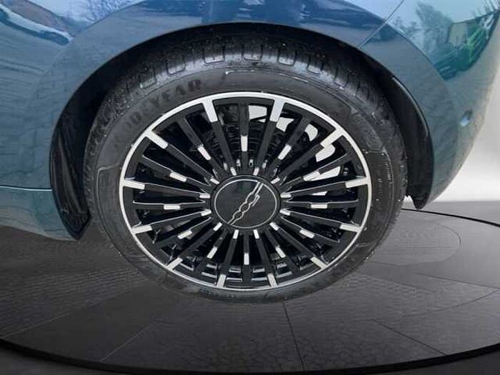 Fiat 500 Cabrio la Prima mit LED*RFK*ACC*Navi