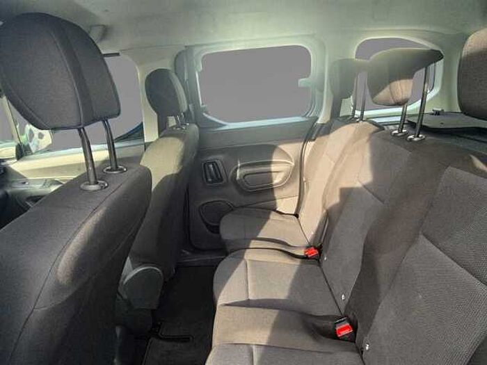 Opel Combo COMBO Life Diesel mit AHK #49