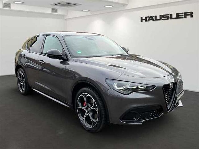 Alfa Romeo Stelvio 2.2D Q4 Veloce LED ACC Kamera Navi Leder Sitz+Lenkradheizung