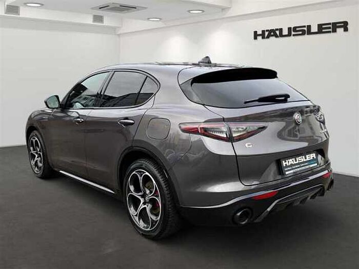 Alfa Romeo Stelvio 2.2D Q4 Veloce LED ACC Kamera Navi Leder Sitz+Lenkradheizung