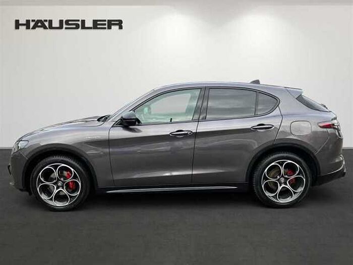 Alfa Romeo Stelvio 2.2D Q4 Veloce LED ACC Kamera Navi Leder Sitz+Lenkradheizung
