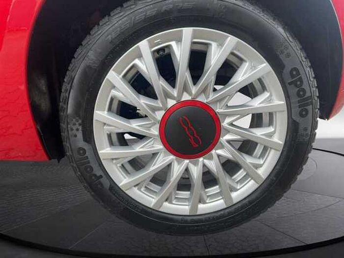 Fiat 500C 1.0 C Hybrid Red, PDC, Uconnect, Alu, Apple Car Play, Klima