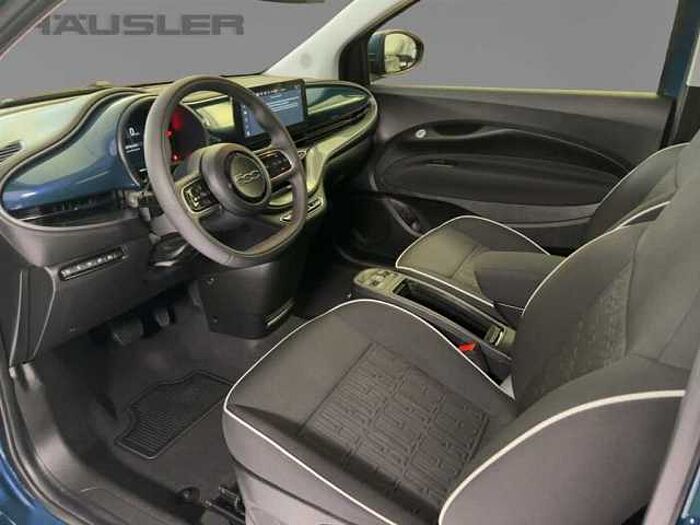 Fiat 500e Neuer 500e Sitzheizung CarPlay Kamera PDC