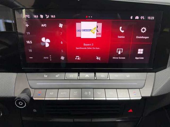 Opel Astra Elegance*1.2*Navi*Kamera*PDC*SHZ*LHZ*