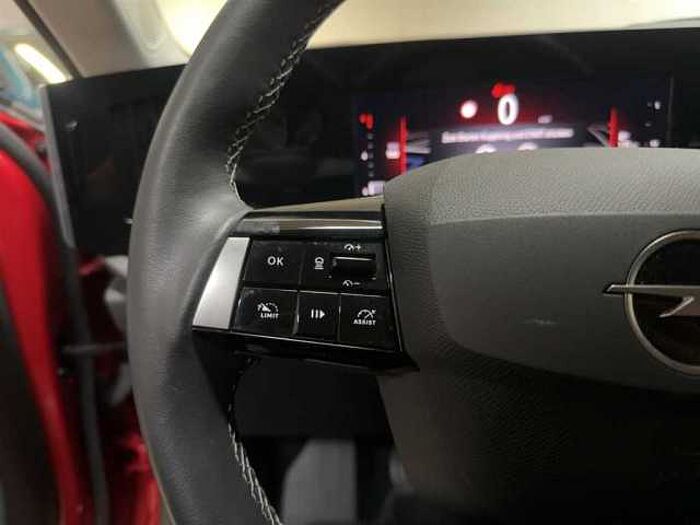 Opel Astra Elegance*1.2*Navi*Kamera*PDC*SHZ*LHZ*