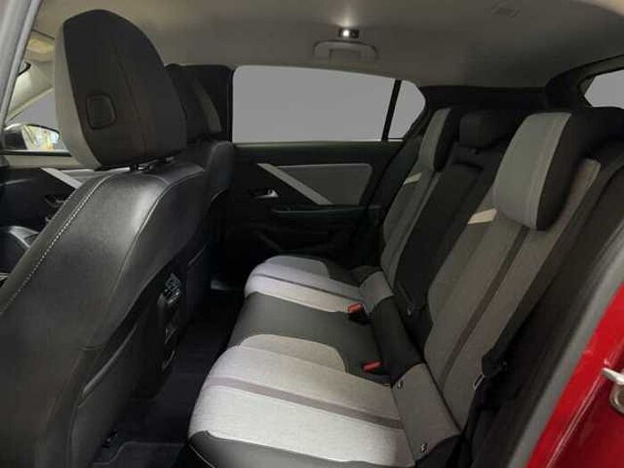 Opel Astra Elegance*1.2*Navi*Kamera*PDC*SHZ*LHZ*