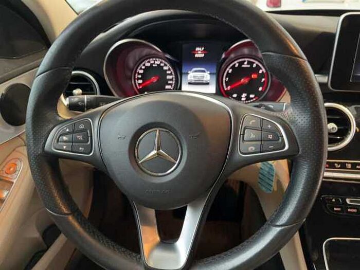 Mercedes-Benz C 180 Automatik *Navi* *LED* *Leder* *SHZ* *PDC* *Kamera* *Ambientenbeleuchtung*