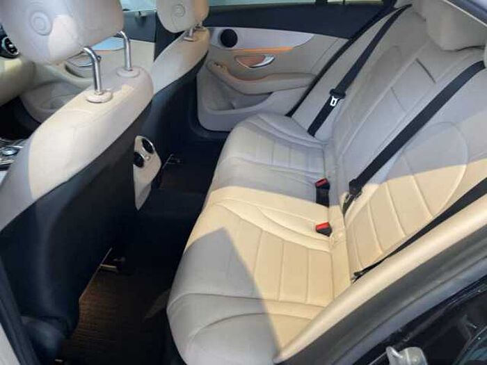 Mercedes-Benz C 180 Automatik *Navi* *LED* *Leder* *SHZ* *PDC* *Kamera* *Ambientenbeleuchtung*