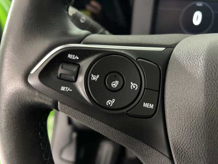 Opel Combo-e Elegance 1.2 Rückfahrkamera Navigation LED PDC