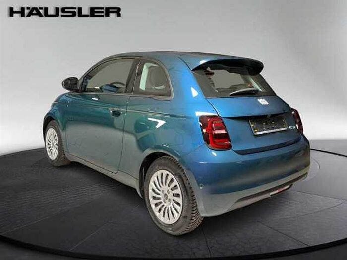 Fiat 500e Neuer 500 Rückfahramera Sitzheizung Parksensoren