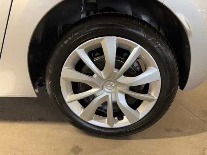 Opel Corsa 1.2T Edition Automatik PDC LED Winterpaket