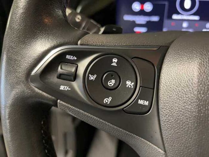 Opel Grandland X 1.2T Ultimate Automatik AHK LED Kamera Winterpaket