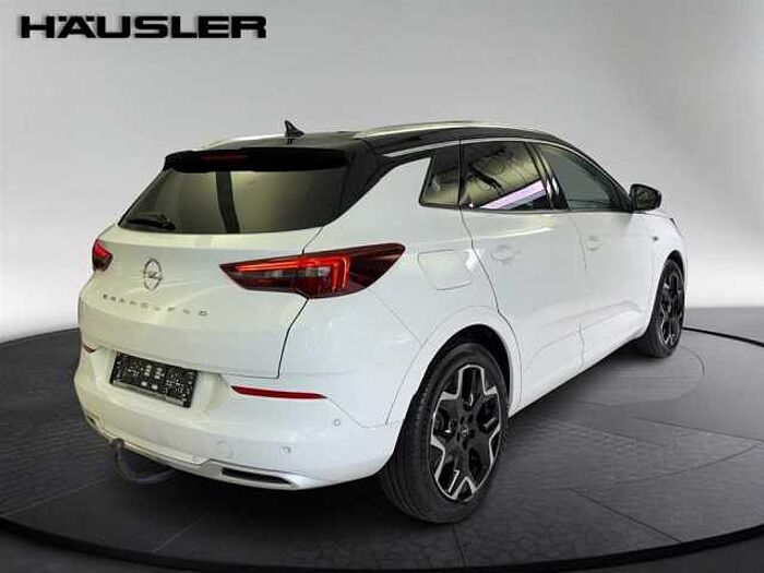 Opel Grandland X 1.6T Ultimate AWD Automatik AHK LED Kamera Navi