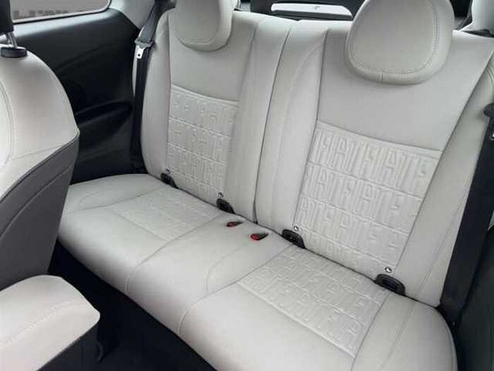 Fiat 500 Elektro 42 kWh 3-Phasen-Onboard-Charger Cabrio La Prima *Navi* *PDC vo. und