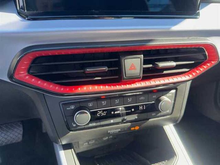 SEAT Arona FR Automatik *LED* *Navi* *SHZ* *PDC* *CarPlay* uvm.