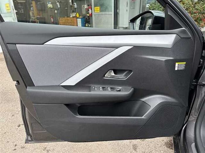 Opel Astra Edition *LED* *AGR-Sitz* *CarPlay* *SHZ* *PDC* *Lenkrandheizung* *Allwette