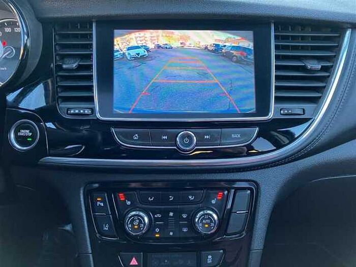 Opel Mokka 1.4T AT Ultimate Glasdach Bose LED Kamera Navi PDC