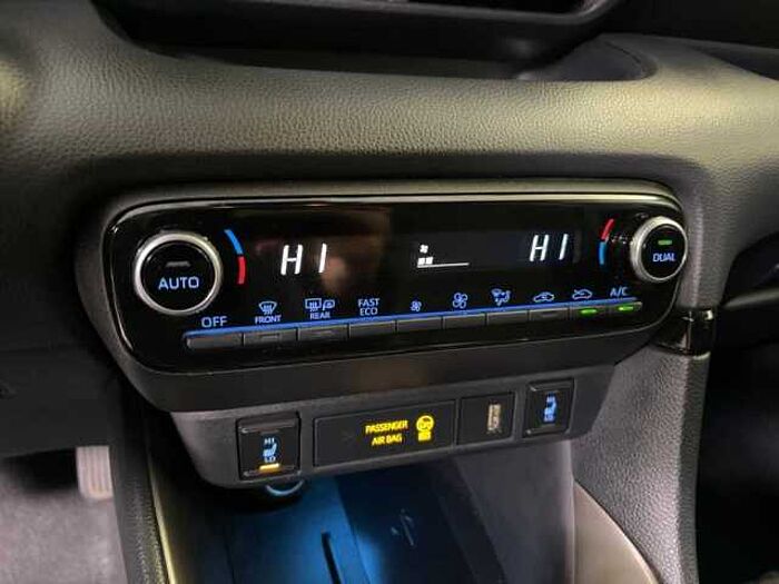 Mazda 2 1.5 Select Hybrid Automatik LED Kamera PDC