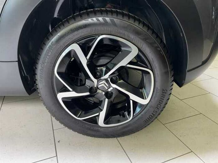 Citroen C3 PT 83 S&S C-Series CarPlay Radio LED Sitzheizung