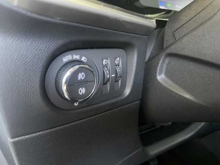 Opel Mokka-e Elegance Kamera LED PDC SHZ Tempomat Carplay uvm.