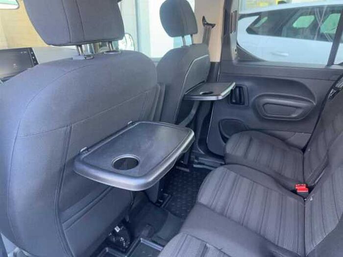 Opel Combo Life Elegance 130Ps Diesel LED Kamera PDC SHZ Carplay uvm.