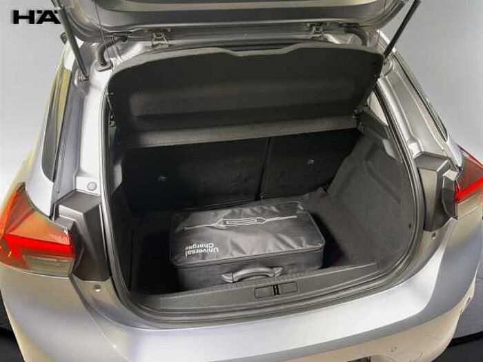 Opel Corsa Elegance CarPlay Navi Kamera Winterpaket PDC