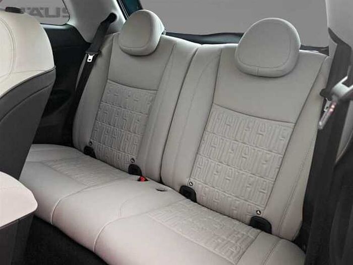 Fiat 500e la Prima mit SHZ*Navi*ACC