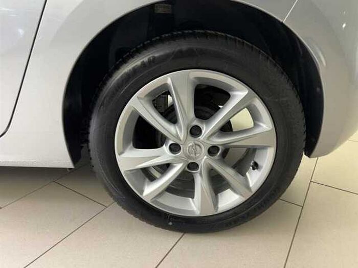 Opel Corsa 1.2 Elegance Navi Rückfahrkamera Winterpaket LED