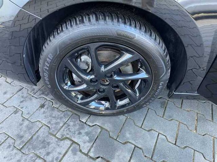 Opel Corsa GS 130Ps Aut. LED PDC SHZ Tempomat Carplay uvm.