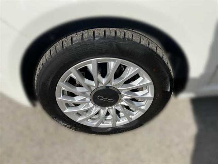 Fiat 500C 1.2 Lounge Verdeck Rot PDC Bluetooth Klimaautomatik