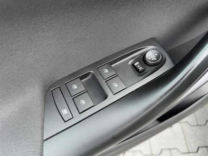 Opel Astra K Edition 125Ps 1.Hand Standheizung Parkpilot Tempomat uvm.