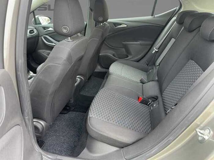 Opel Astra K Edition 125Ps 1.Hand Standheizung Parkpilot Tempomat uvm.