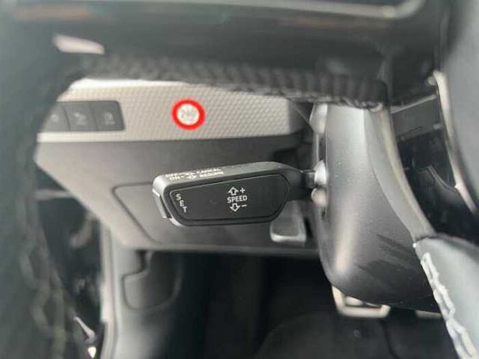 Audi A1 Sportback S-line Automatik *Keyless Go* *Totwinkel-Assistent* *Carplay* *Rück