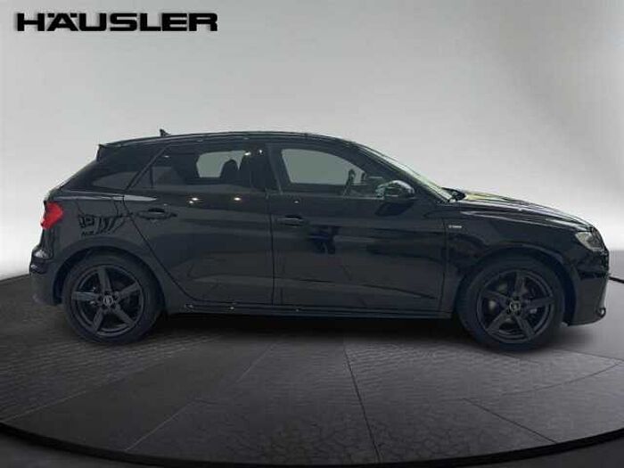 Audi A1 Sportback S-line Automatik *Keyless Go* *Totwinkel-Assistent* *Carplay* *Rück
