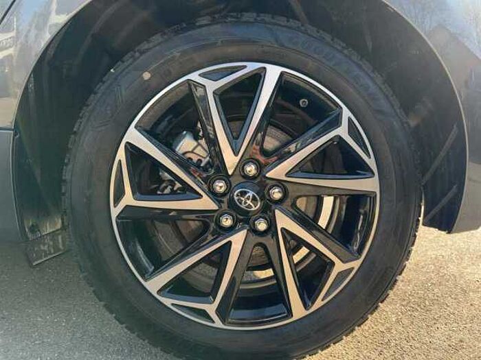 Toyota Yaris 1.5 Dual-VVT-iE (Hybrid) Teamplayer mit ACC*SHZ*Keyless