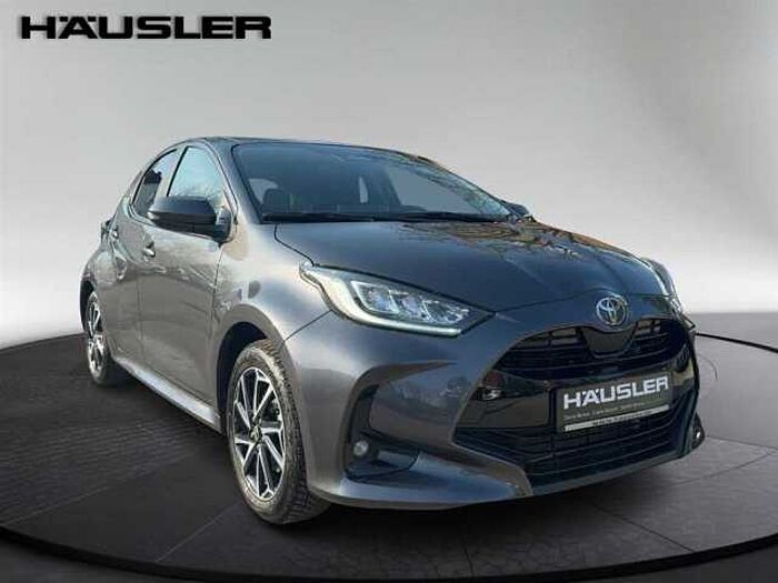 Toyota Yaris 1.5 Dual-VVT-iE (Hybrid) Teamplayer mit ACC*SHZ*Keyless