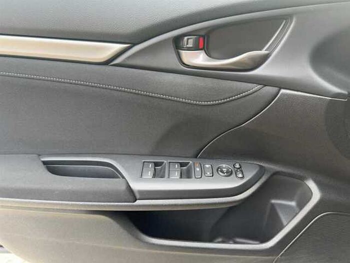 Honda Civic 1.0 Elegance, PDC vo+hi, Kamera, Sitzheizung, Isofix, Alarm,