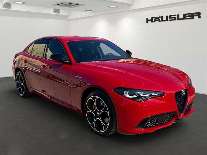 Alfa Romeo Giulia 2.0T Q4 Veloce AHK ACC LED PDC Kamera Navi Sitzheizung