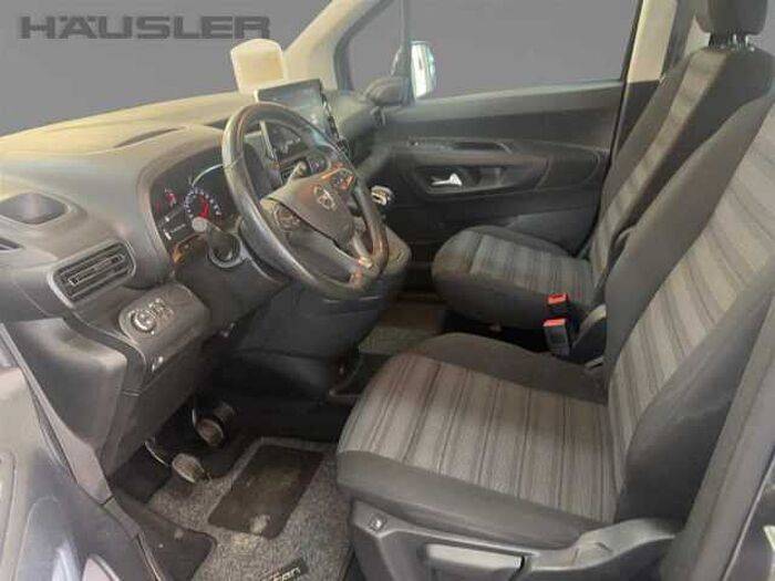 Opel Combo Life Elegance 1,5D 130Ps AHK Kamera PDC SHZ Carplay uvm.