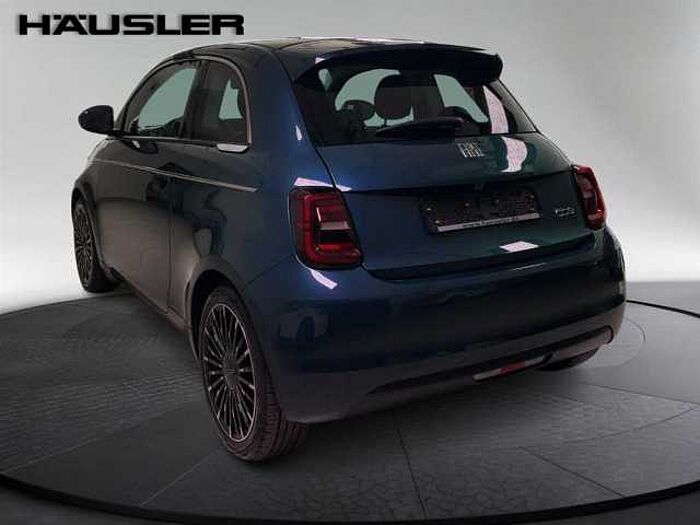 Fiat 500e Icon Rückfarkamera Navi Carplay Sitzheizung
